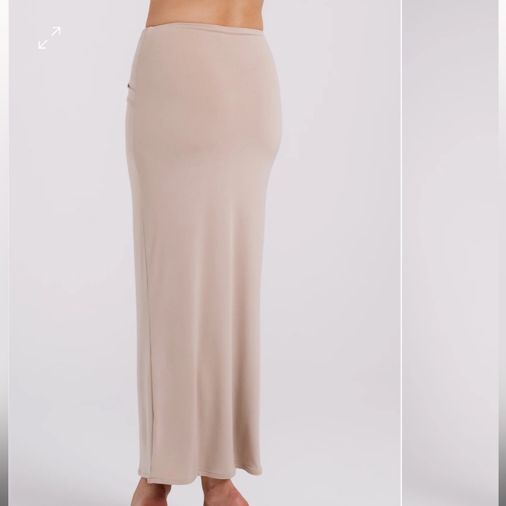 Meshki ~ Ceri Skirt - Picture 8 of 12